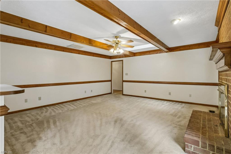 Photo 15 of 48 residential for sale in James City County virginia