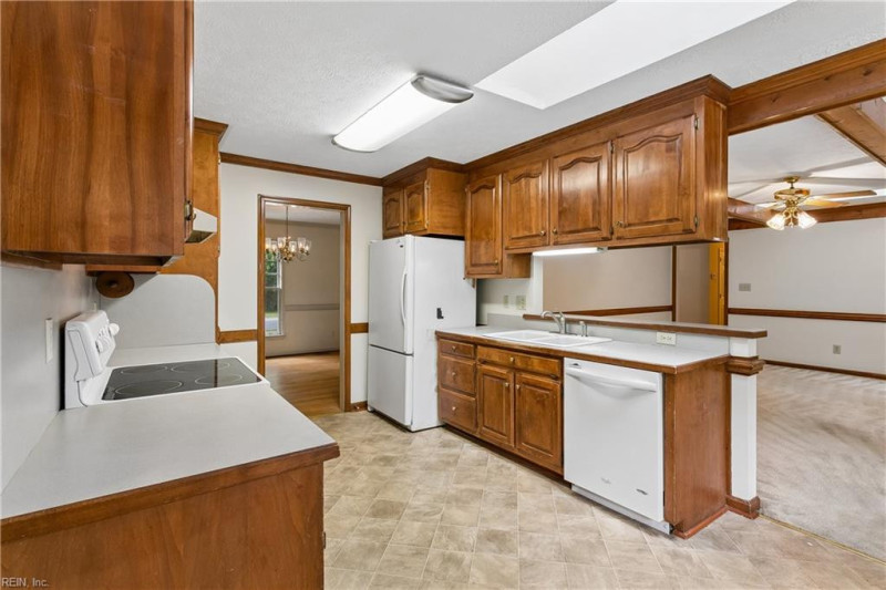 Photo 17 of 48 residential for sale in James City County virginia