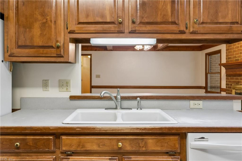 Photo 19 of 48 residential for sale in James City County virginia