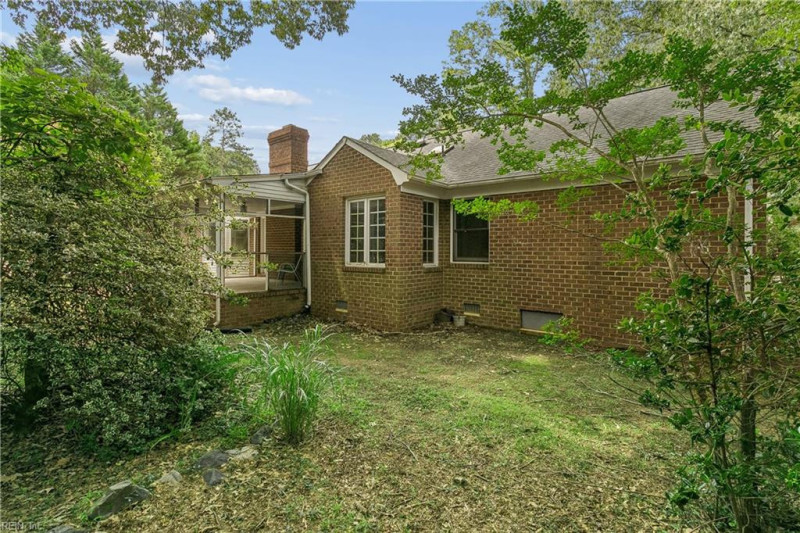 Photo 45 of 48 residential for sale in James City County virginia