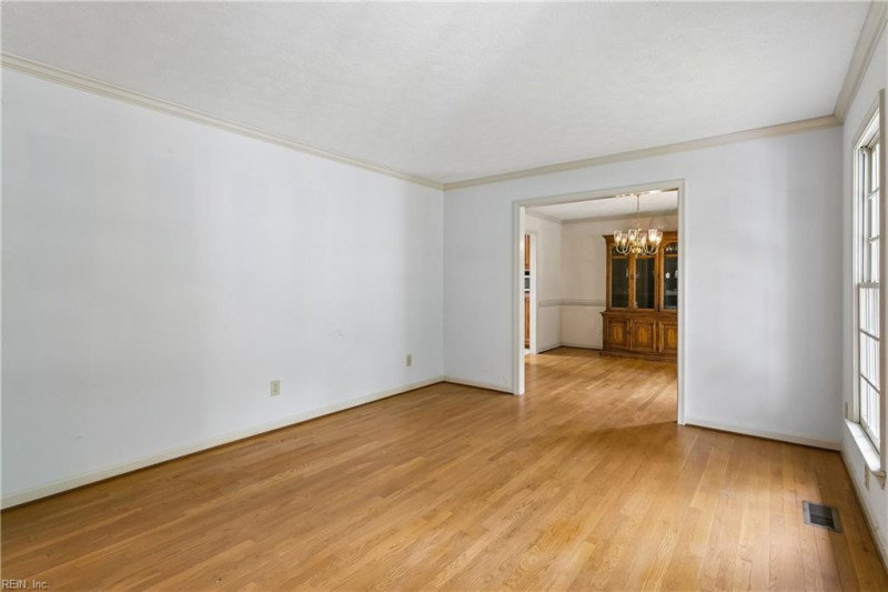Photo 6 of 48 residential for sale in James City County virginia