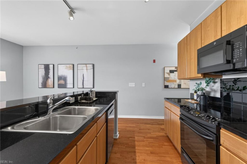Photo 13 of 25 residential for sale in Norfolk virginia Photo 13 of 25 residential for sale in Norfolk virginia