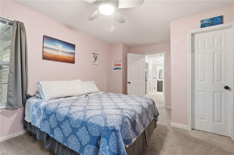 Photo 20 of 32 residential for sale in Chesapeake virginia
