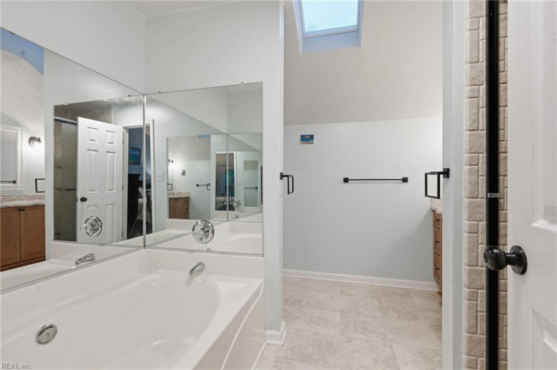 Photo 24 of 32 residential for sale in Chesapeake virginia