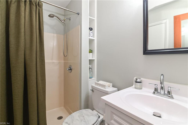 Photo 26 of 42 residential for sale in Hampton virginia Photo 26 of 42 residential for sale in Hampton virginia