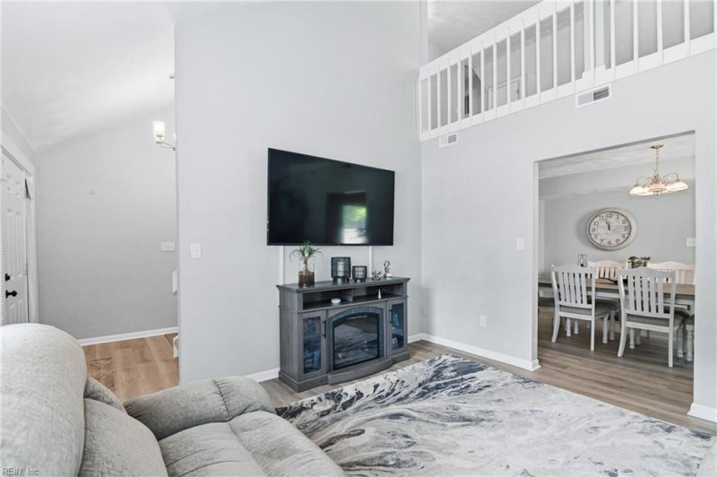 Photo 4 of 42 residential for sale in Hampton virginia Photo 4 of 42 residential for sale in Hampton virginia