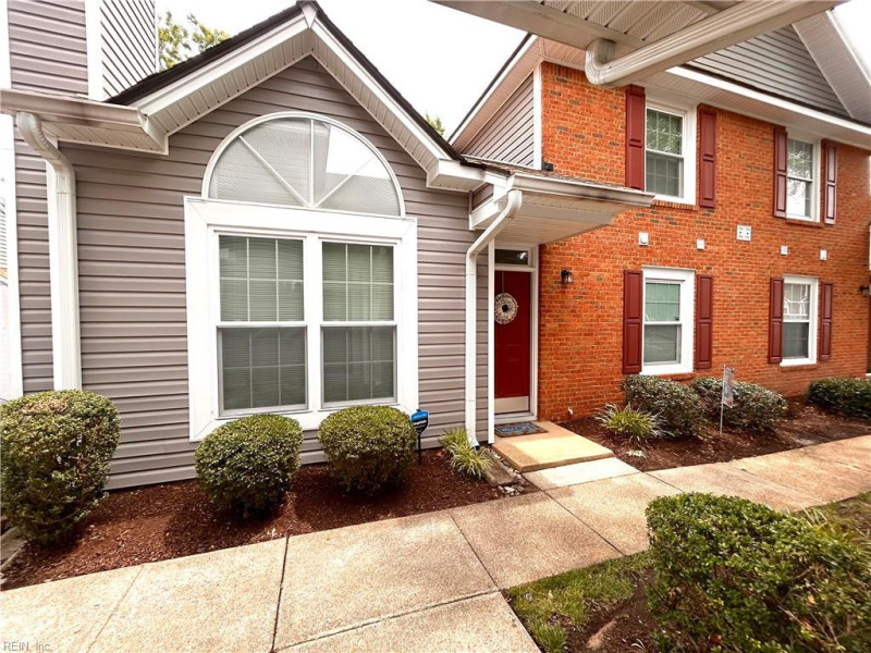 Photo 2 of 15 residential for sale in Virginia Beach virginia
