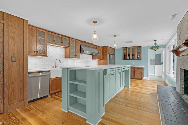 Photo 12 of 50 residential for sale in Mathews County virginia