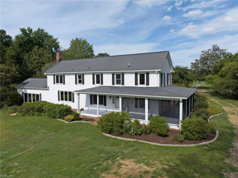 Photo 2 of 50 residential for sale in Mathews County virginia