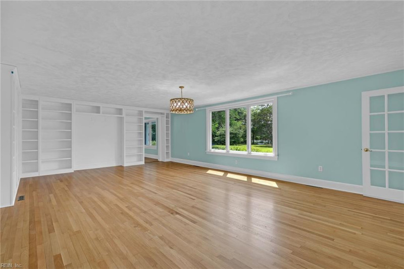 Photo 23 of 50 residential for sale in Mathews County virginia