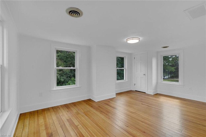 Photo 36 of 50 residential for sale in Mathews County virginia
