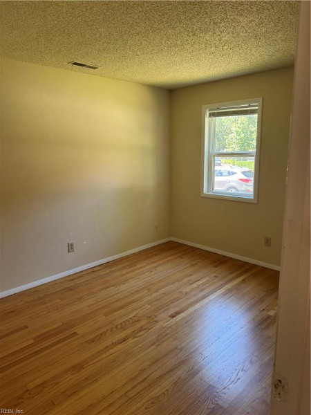 Photo 32 of 39 residential for sale in Norfolk virginia Photo 32 of 39 residential for sale in Norfolk virginia