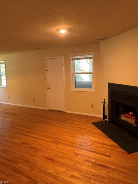 Photo 7 of 39 residential for sale in Norfolk virginia Photo 7 of 39 residential for sale in Norfolk virginia