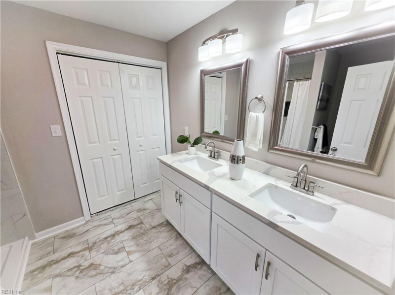 Photo 13 of 21 residential for sale in Norfolk virginia