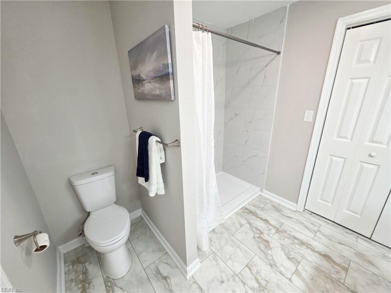 Photo 14 of 21 residential for sale in Norfolk virginia