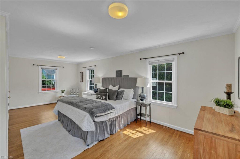 Photo 19 of 50 residential for sale in Newport News virginia