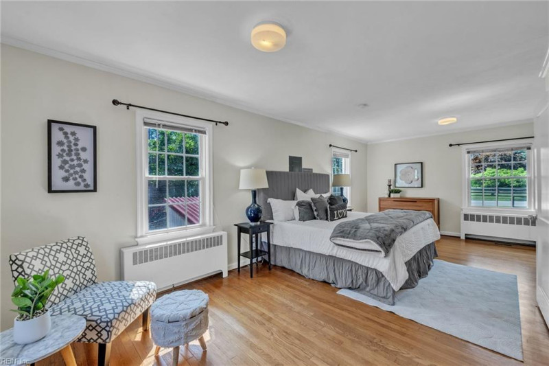 Photo 6 of 50 residential for sale in Newport News virginia