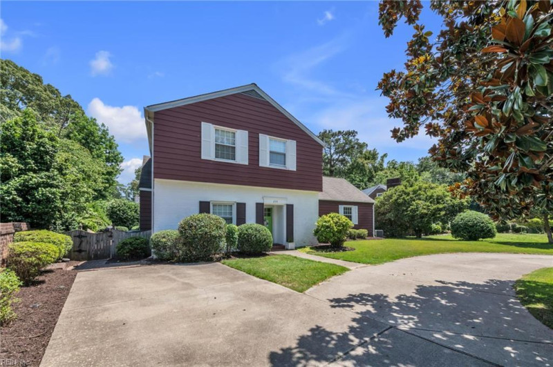 Photo 8 of 50 residential for sale in Newport News virginia