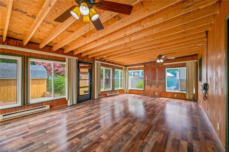 Photo 13 of 35 residential for sale in Hampton virginia