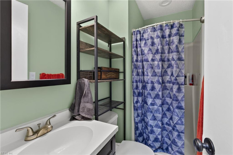 Photo 11 of 21 residential for sale in Virginia Beach virginia