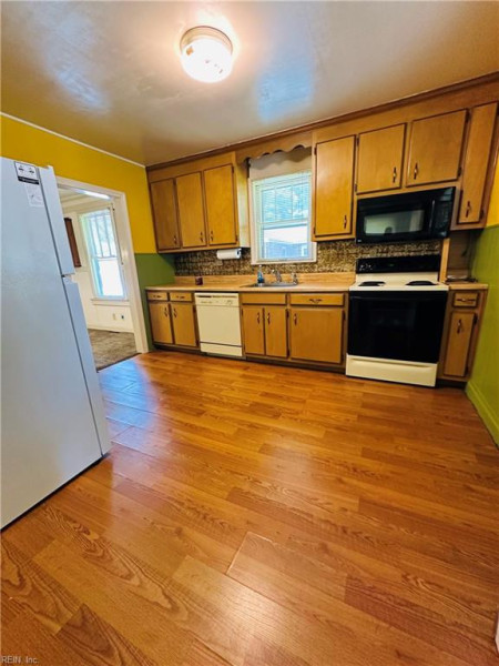 Photo 23 of 25 residential for sale in Newport News virginia