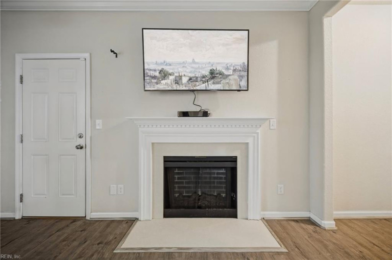 Photo 9 of 30 residential for sale in Norfolk virginia