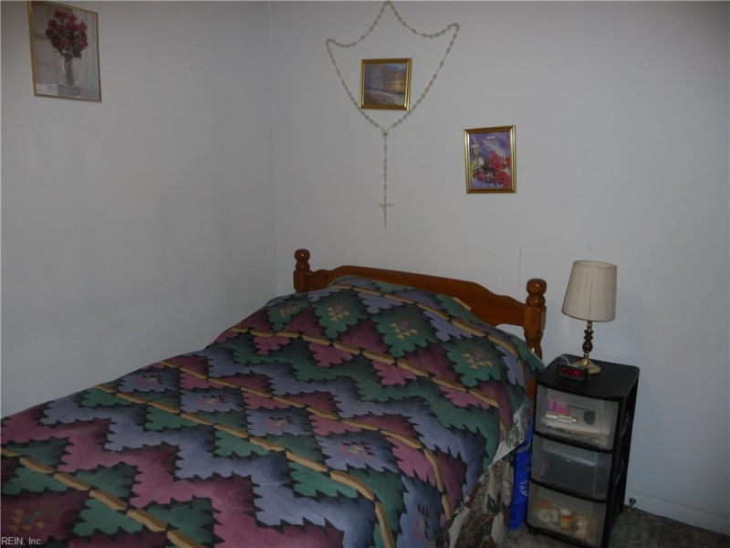 Photo 19 of 38 residential for sale in Virginia Beach virginia