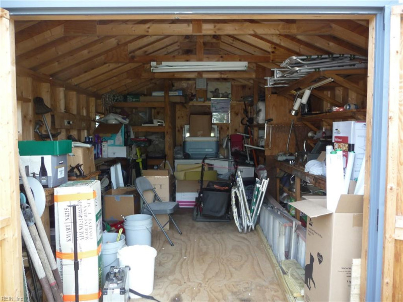 Photo 7 of 38 residential for sale in Virginia Beach virginia
