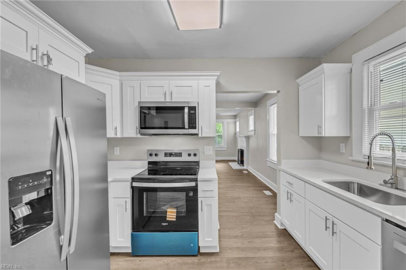 Photo 19 of 46 residential for sale in Hampton virginia