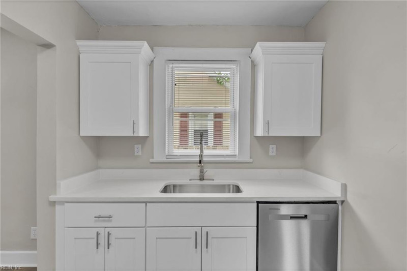 Photo 21 of 46 residential for sale in Hampton virginia