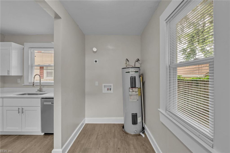 Photo 22 of 46 residential for sale in Hampton virginia