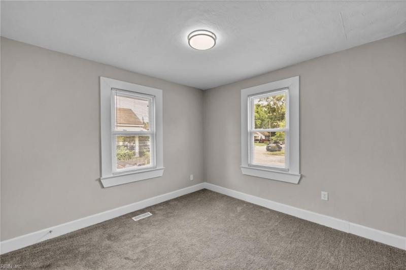 Photo 33 of 46 residential for sale in Hampton virginia