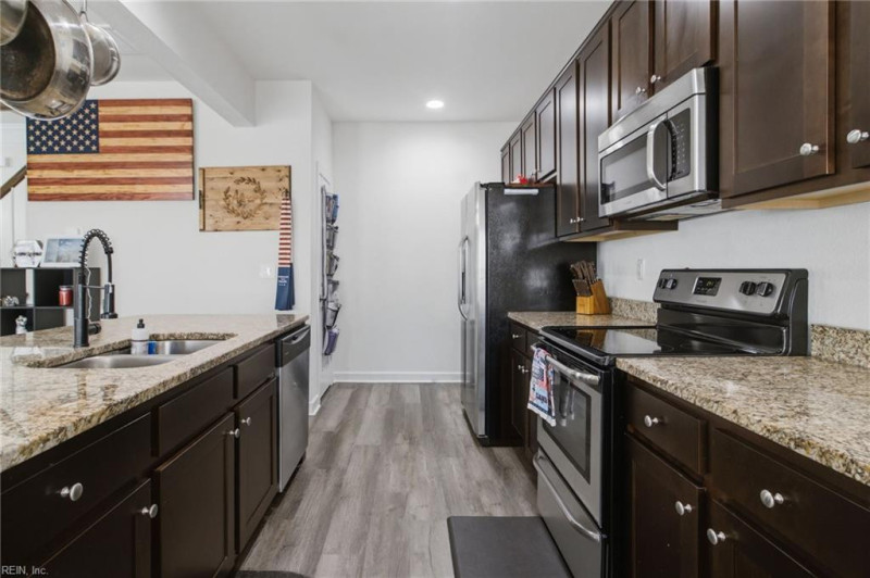 Photo 10 of 49 residential for sale in Virginia Beach virginia