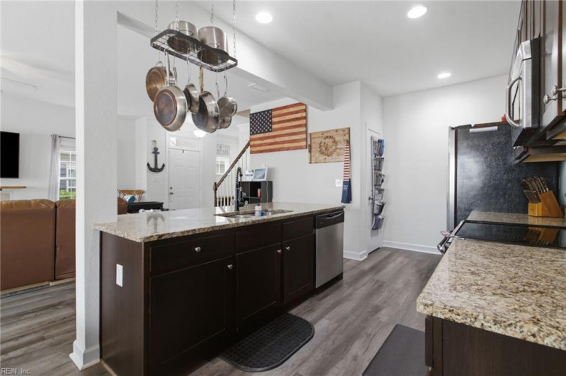 Photo 16 of 49 residential for sale in Virginia Beach virginia