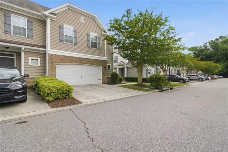 Photo 2 of 49 residential for sale in Virginia Beach virginia