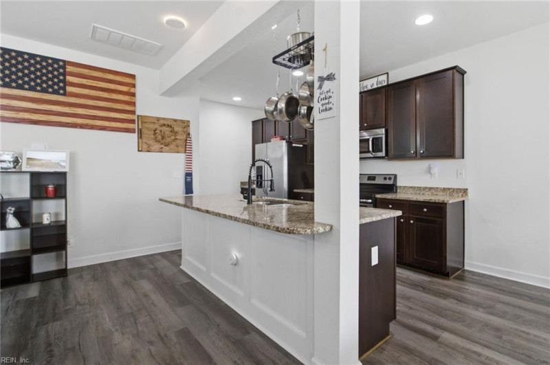 Photo 5 of 49 residential for sale in Virginia Beach virginia