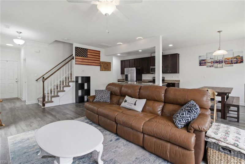 Photo 9 of 49 residential for sale in Virginia Beach virginia