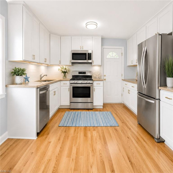 Photo 16 of 17 residential for sale in Norfolk virginia