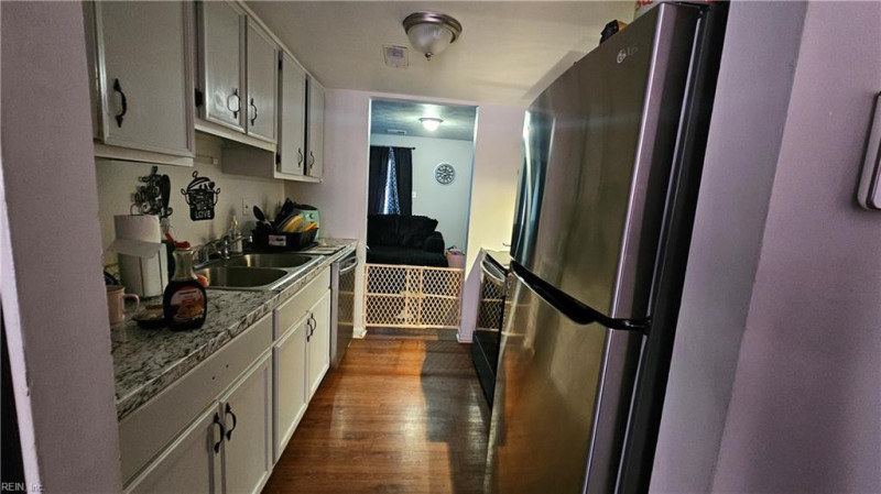 Photo 17 of 29 residential for sale in Newport News virginia