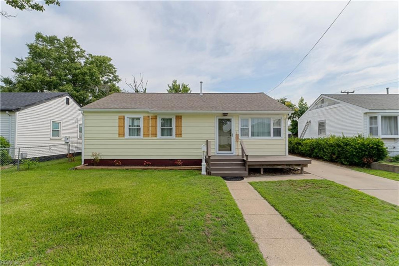 Photo 1 of 47 residential for sale in Norfolk virginia