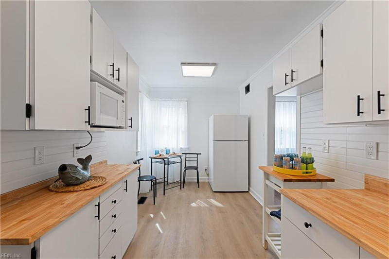 Photo 14 of 47 residential for sale in Norfolk virginia