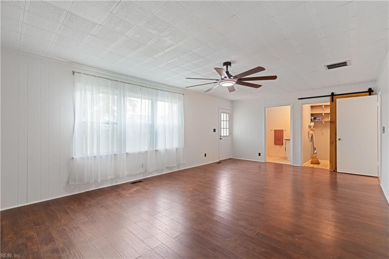 Photo 19 of 47 residential for sale in Norfolk virginia