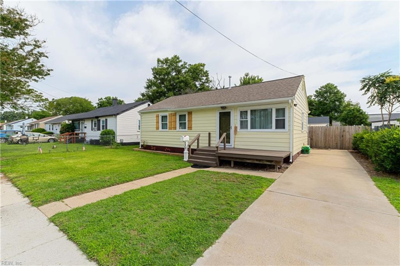 Photo 2 of 47 residential for sale in Norfolk virginia