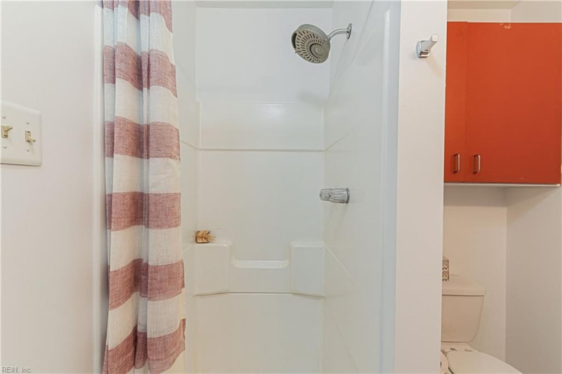 Photo 21 of 47 residential for sale in Norfolk virginia
