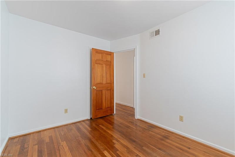 Photo 35 of 47 residential for sale in Norfolk virginia