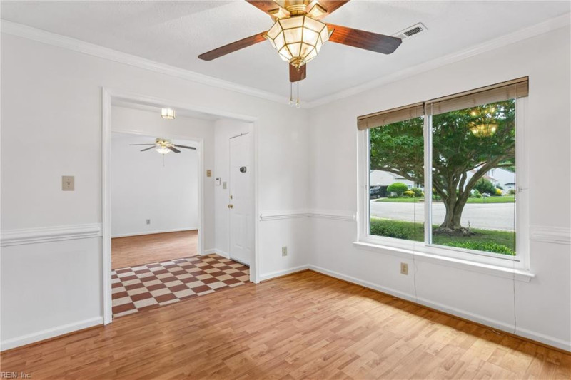 Photo 12 of 49 residential for sale in Hampton virginia