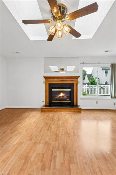 Photo 15 of 49 residential for sale in Hampton virginia