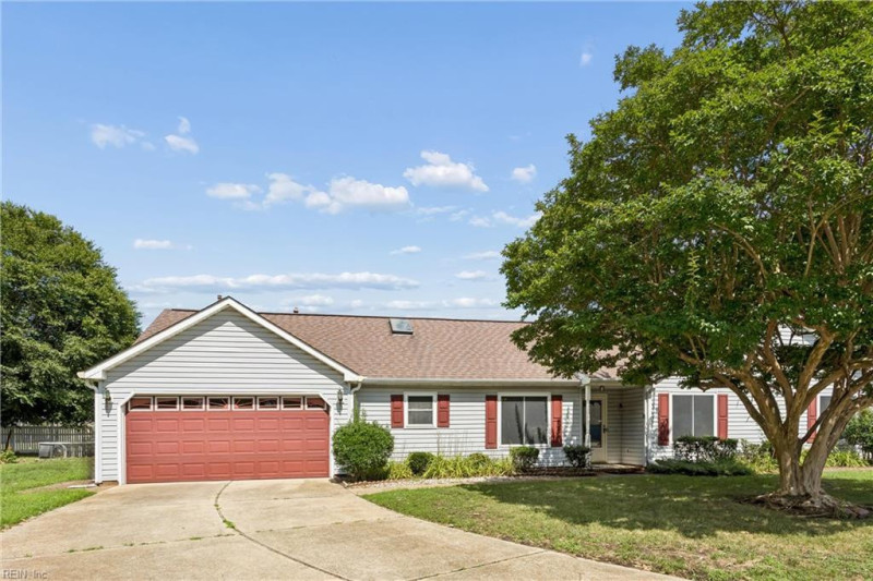 Photo 5 of 49 residential for sale in Hampton virginia