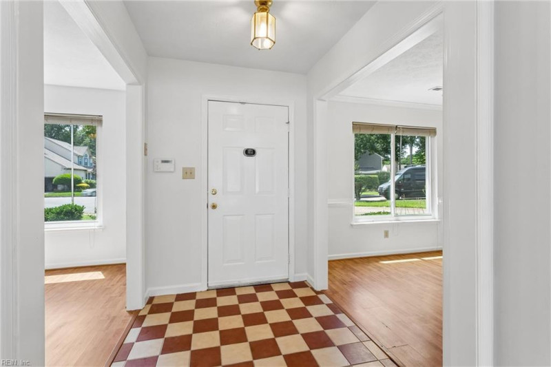 Photo 7 of 49 residential for sale in Hampton virginia