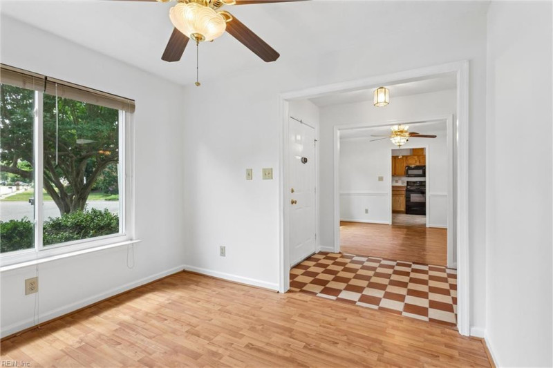 Photo 9 of 49 residential for sale in Hampton virginia
